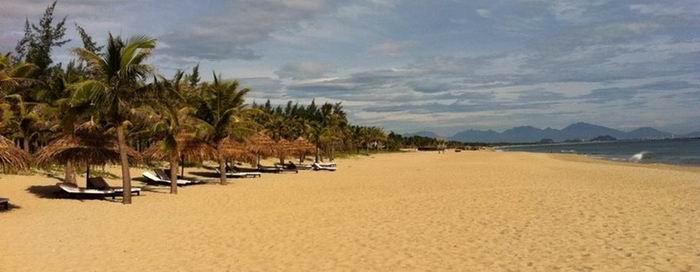 Non Nuoc Beach