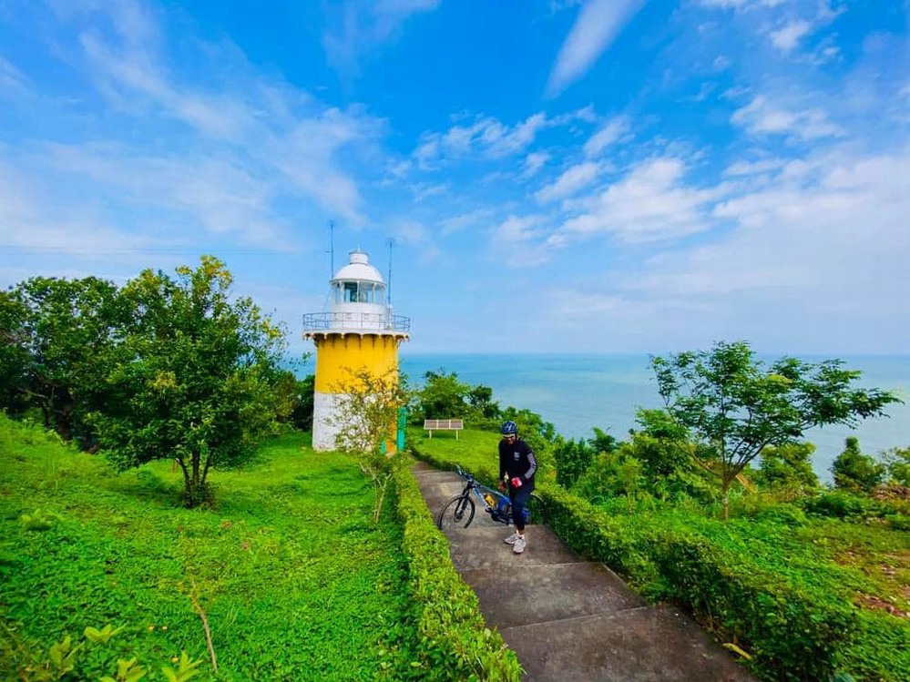 Tien Sa Lighthouse