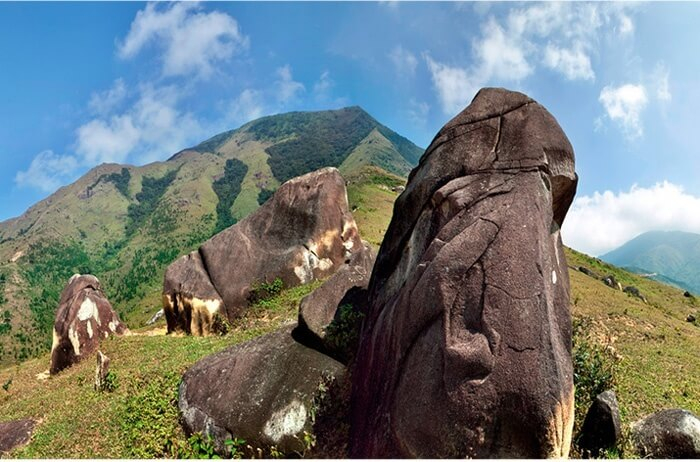 Cao Ba Lanh Peak Binh Lieu