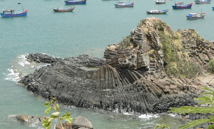 Ghenh Da Dia in Phu Yen province