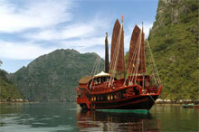 discount for halong travel cruises