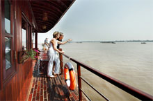 mekong tour operated by Mekong travel agent